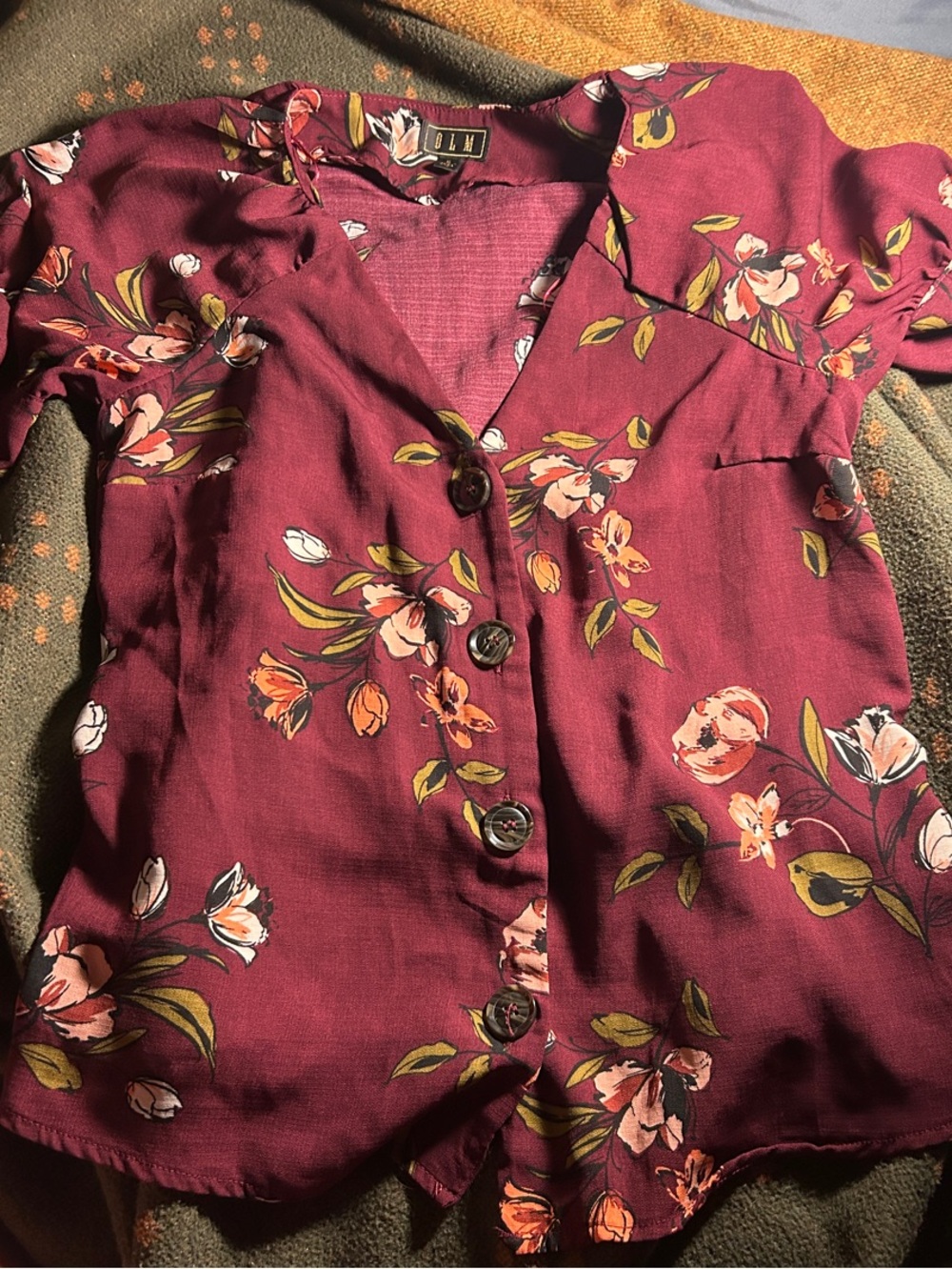 Women’s Floral Button-Down Blouse in Burgundy